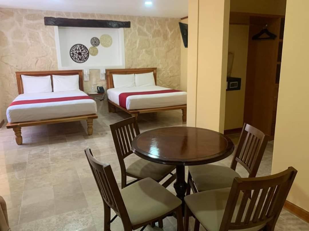 Cancun International Suites Exteriér fotografie